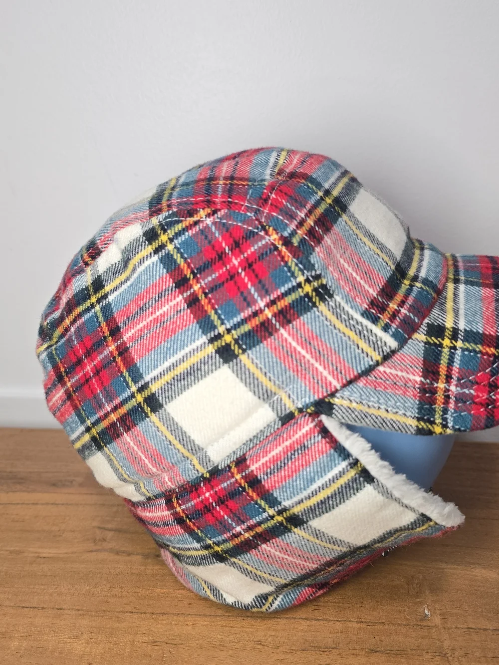GapKids Plaid Winter Trapper/ Aviator Style Hat - Red & White